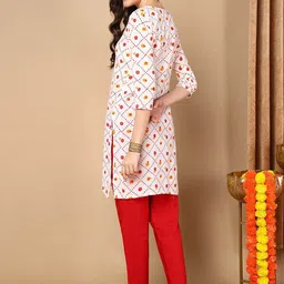 KALINI Women Geometric Printed Kurta image 3