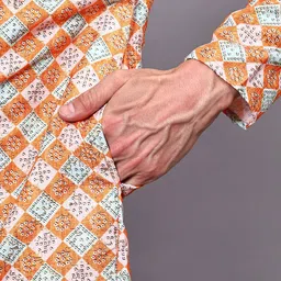 garbhodakshai Men Geometric Printed Kurta image 4