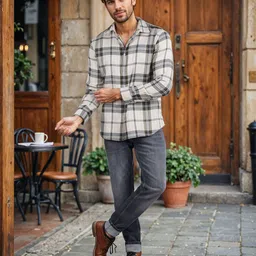 Celio Men Classic Windowpane Checks Opaque Checked Casual Shirt-image-3