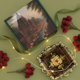 The handicraftian Bronze Toned & Gold Toned Textured Large Chaarmukhi Designed Diyas image 2