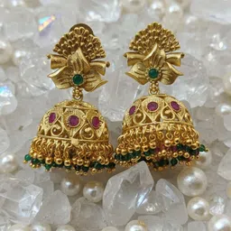 TREEMODA Gold-Plated Stone-studded& Beaded Jewellery Set image 3