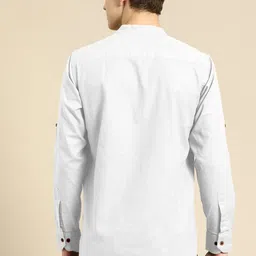 ZELINCO Men Thread Work Kurta image 3