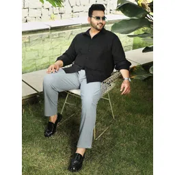 Instafab Plus Men Comfort Opaque Casual Shirt image 3