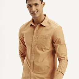 Levis Men Slim Fit Solid Spread Collar Cotton Casual Shirt-picture-26