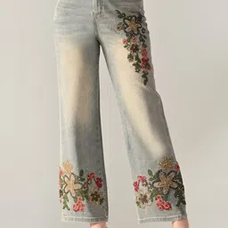 ANNY Women Straight Fit Low-Rise Light Fade Embellished Stretchable Jeans-image-5