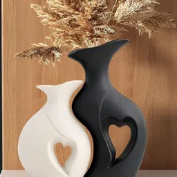 THE SACRED GIFTS White & Black 2 Pieces Heart Shaped Ceramic Flower Vases-image-81