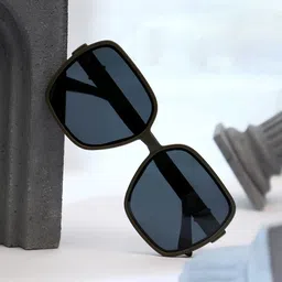 HAUTE SAUCE by Campus Sutra Women Oversized Sunglasses with Polarised Lens-picture-23