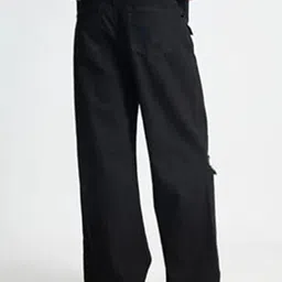 LINARIA Men Classic Relaxed Fit Mildly Distressed Jeans image 2