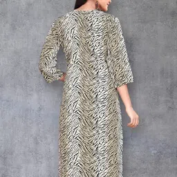 MANTRA DESIGNER Women Multicoloured Crepe Kurtas image 3