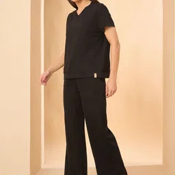 Sweet Dreams V-Neck Short Sleeves Top & Pyjamas Night Suit image 4