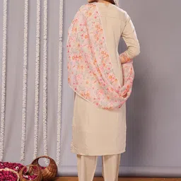 Royal Export Floral Embroidered Straight Kurta with Trousers & Dupatta image 4