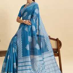 Panzora Ethnic Motifs Silk Blend Handloom Saree image 2