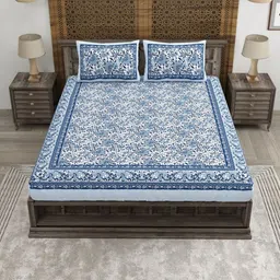 CLOTHOLOGY White & Blue Floral 180 TC King Bedsheet with 2 Pillow Covers image 3