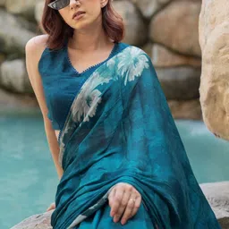 MIRCHI FASHION Floral Printed Embellished Border Saree With Blouse Piece image 5