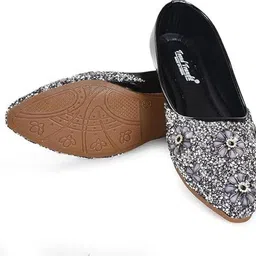 s.k.craft Embellished Floral Beadwork Handcrafted Ethnic Flat Mojari Jutis For Women image 2