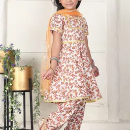 Cutiekins Girls Floral Printed Regular Gotta Patti Kurta with Palazzos & Dupatta image 3