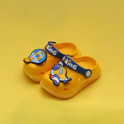 Hopscotch Boys Yellow & Blue Printed Text Applique Everyday Clogs-image-76