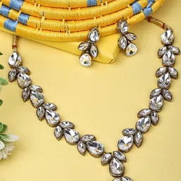 JN HANDICRAFT Copper-Plated Alloy Necklace image 5