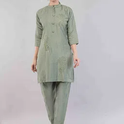 JIDI FASHION Women Floral Embroidered Kurta with Trousers-picture-17