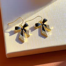 DressBerry Contemporary Drop Earrings-picture-11