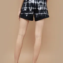 Ginger by Lifestyle Women Printed Shorts image 2