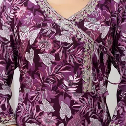 GUDWEARS Floral Printed V-Neck Sequins A-Line Kurta image 2