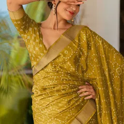 KALINI Bandhani Zari Silk Blend Bandhani Saree image 4