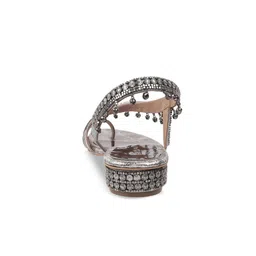 Cheemo Embellished Ethnic Block Sandals image 3