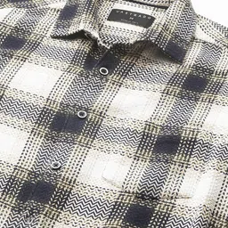 VASTRADO Men Classic Fit Tartan Checked Spread Collar Cotton Casual Shirt image 4