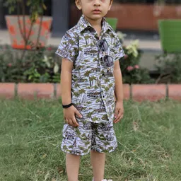 YK Boys Conversational Printed Short Sleeves Shirt With Shorts image 4