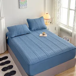 JC HOME Blue Geometric 150 TC Fitted Queen Bedsheet with 2 Pillow Covers image 3