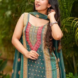 Vaidehi Fashion Women Ethnic Motifs Printed Regular Kurta with Trousers & With Dupatta image 4