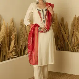 Anouk Floral Yoke Design Round Neck Straight Chanderi Silk Kurta With Trousers & Dupatta-picture-15