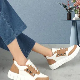 glitchez Women Colourblocked Sneakers-picture-34