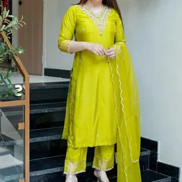 Lilots Women Ethnic Motifs Embroidered Regular Chanderi Silk Kurta with Trousers & Dupatta-picture-11