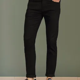 LINARIA Men Classic Highly Distressed Jeans-image-64
