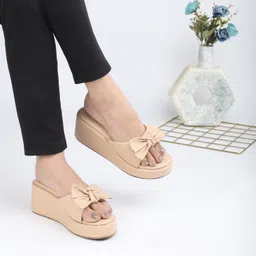 heelhaven Women Wedges Sandal-picture-10