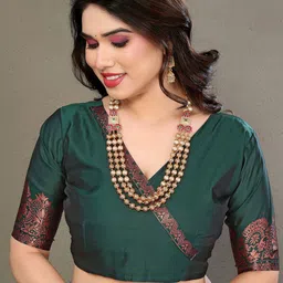 AMRUTKALA SAREES Woven Design Zari Banarasi Saree image 5