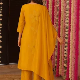 KALINI Women Printed Silk Blend Kurta Sets With Dupatta image 4