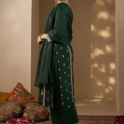 Indo Era Ethnic Motifs Embroidered Round Neck Thread Work Kurta With Trousers & Dupatta image 2