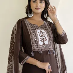 Cora Women Ethnic Motifs Printed Pure Cotton Kurta With Trousers & Dupatta Kurta Sets image 4