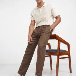 HIGHLANDER Men Relaxed Fit Mid-Rise Pleated Trousers image 3