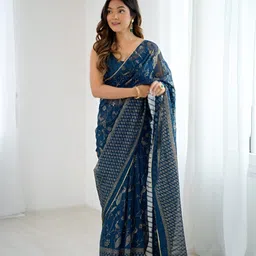 HMP Fashion Ethnic Motifs Woven Design Zari Saree-picture-35