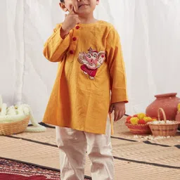 Vivedkids Boys Ethnic Motifs Embroidered Regular Thread Work Pure Cotton Kurta with Pyjamas image 1