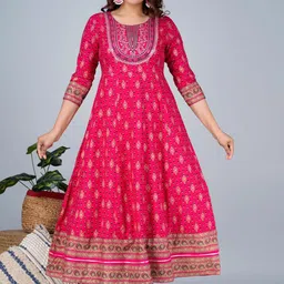 MURLI KURTI Floral Printed Sequined Round Neck Cotton Maxi Ethnic Dresses-image-0