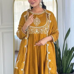 all about you Women Ethnic Motifs Embroidered Panelled Thread Work Kurta with Trousers & With Dupatta image 5