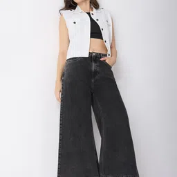 Globus Women Flared Light Fade Jeans-image-36