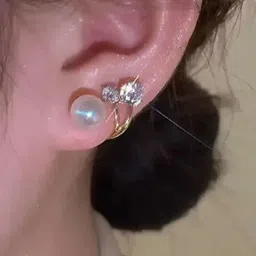 Estailo fashion Artificial Stones Studded And Beaded Circular Shaped Studs image 2