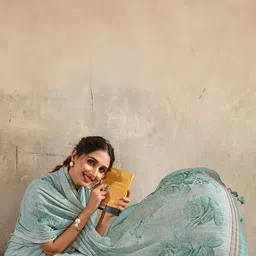 Rekha Maniyar Floral Zari Poly Crepe Saree image 5