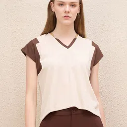Iconic Women V-Neck Extended Sleeves T-shirt-image-18